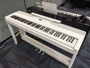 Kawai ES520 portable digital piano