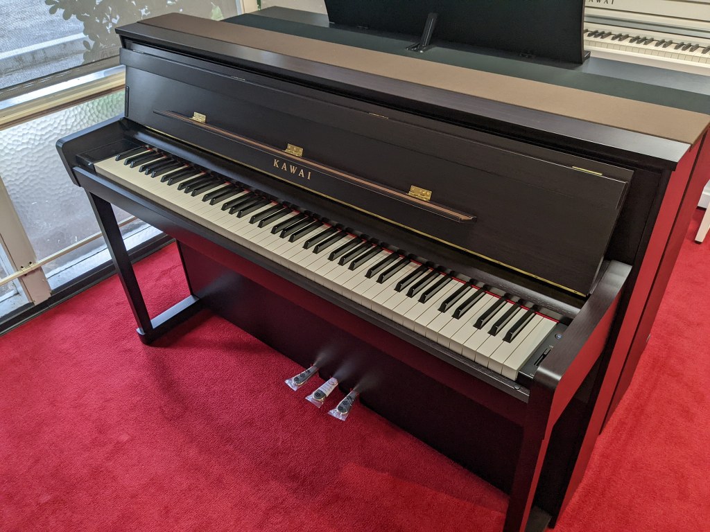 Kawai CA901 piano