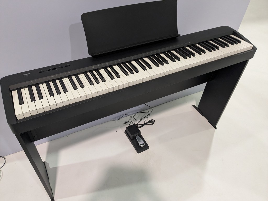 Kawai ES60 digital piano with stand