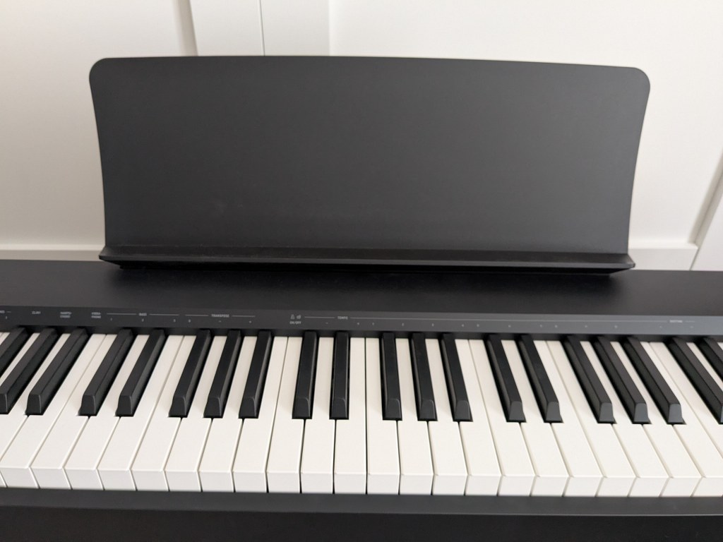 full size front view with music rest