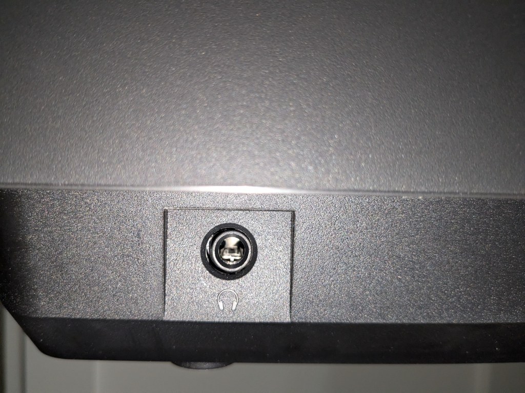 stereo headphone jack