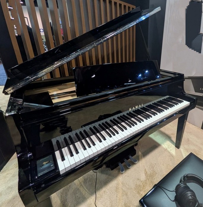 Kawai Novus NV12 digital grand